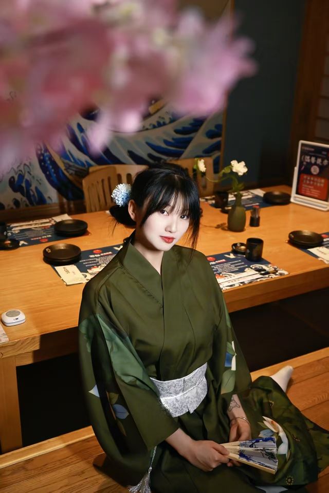 桂林這間餐廳穿和服食日料0蚊影爆內存