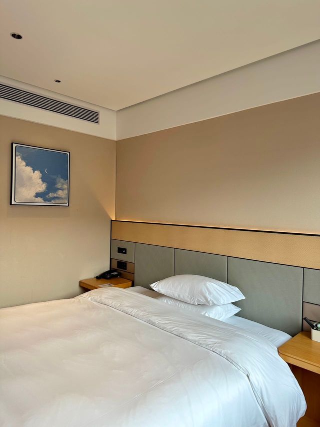 去婺源旅遊了，這家平價酒店住到想原地退休養老…