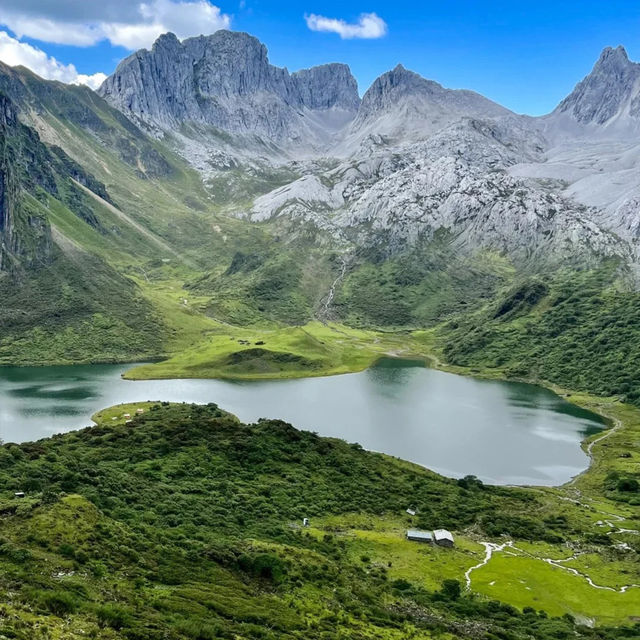🇨🇳아부지츠에서 만난 인생 최고의 풍경!🏔️ 호수와 설산의 완벽한 조화