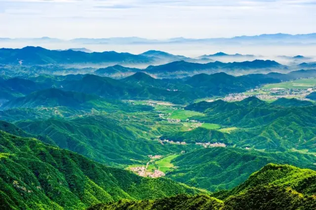 A City Loved by the "Spring Breeze" 