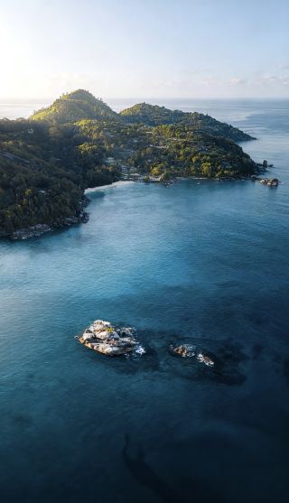 The ultimate honeymoon spot at Six Senses Seychelles! Celebrity private island vacation guide