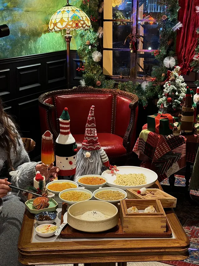 上海外灘！！！一定不要錯過的蟹粉麵…