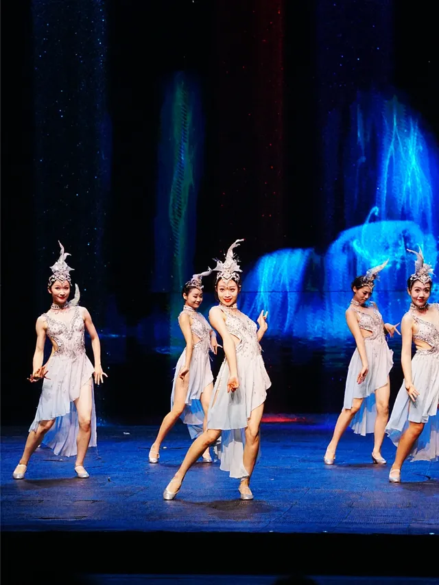 張家界三天兩晚遊|看山看水看千古情 張家界三天兩晚遊|看山看水看千古情