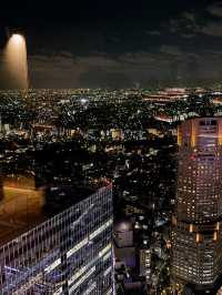 站在東京之上:SHIBUYA SKY × 新宿夜色