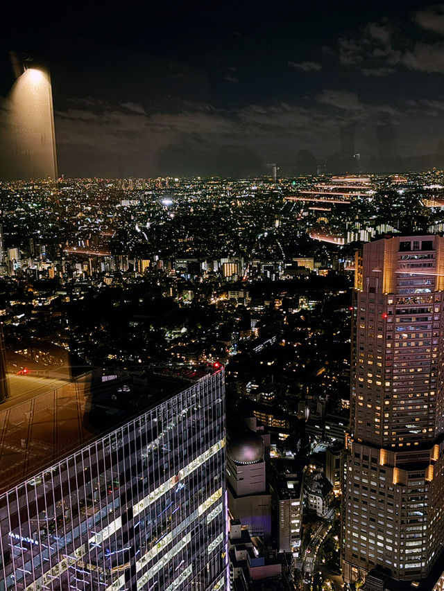 站在東京之上:SHIBUYA SKY × 新宿夜色 站在東京之上:SHIBUYA SKY × 新宿夜色