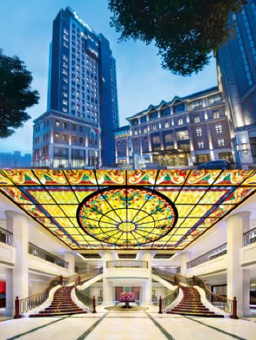 Shanghai Bund Puhua Hotel | A five-star hotel with stunning river views over the North Bund, exuding the charm of old Shanghai.
