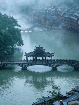 《國家地理》推薦，煙雨鳳凰到底有多絕