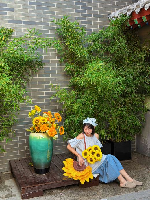 瀋陽東塔のひまわり畑で秋の明るい日差しを撮影しました | Trip.com 瀋陽