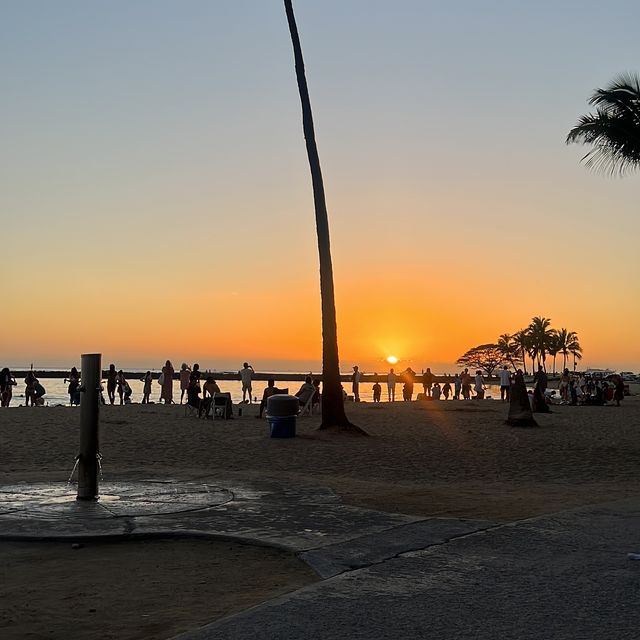 【ハワイ・オアフ島】青い海と青い空が最高のビーチ