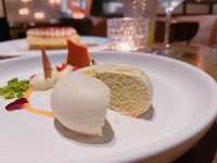 餐廳由米芝蓮星級Chef Enrico Bartolini 開設，食物充滿意大利風情而且又夠正宗，質素有保証~加上意大利藉店員服務超殷勤又夠禮貌，我同朋友仔都食得好盡興，值得一試～
