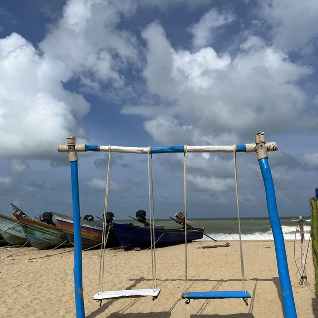 ชายหาดบ้านทอน แหล่งผลิตเรือกอและแห่งเดียวในจังหวัด
