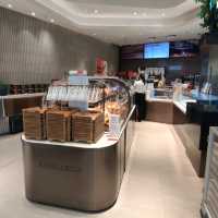 打卡深圳老婆餅界天花版烘焙店~御蝶坊！