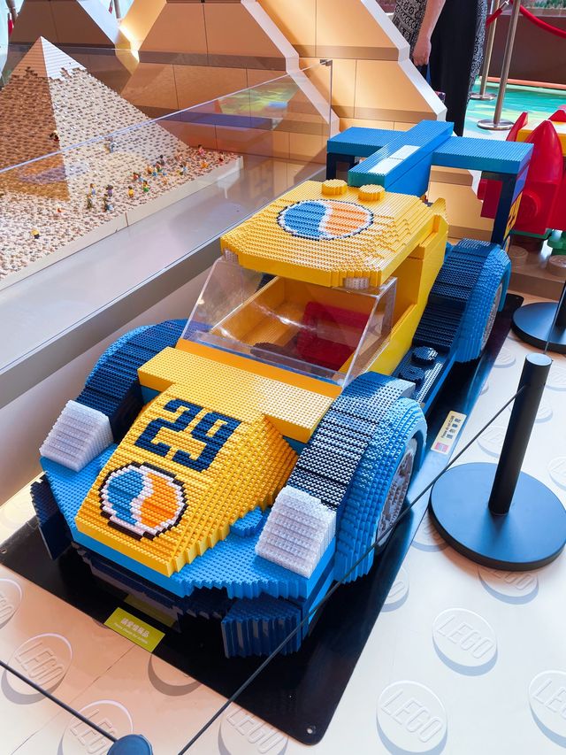 一齊睇Lego展品學砌Lego!