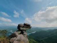 Núi Đá Chồng mountain