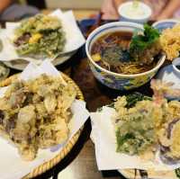 戶隱。蕎麦処うずら家
