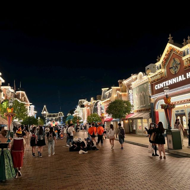 Halloween in Disney spooky moments