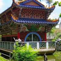 Sam Poh Tong Temple