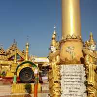 เจดีย์ ShweSanTaw เมืองเย่ เมี่ยนม่า  
