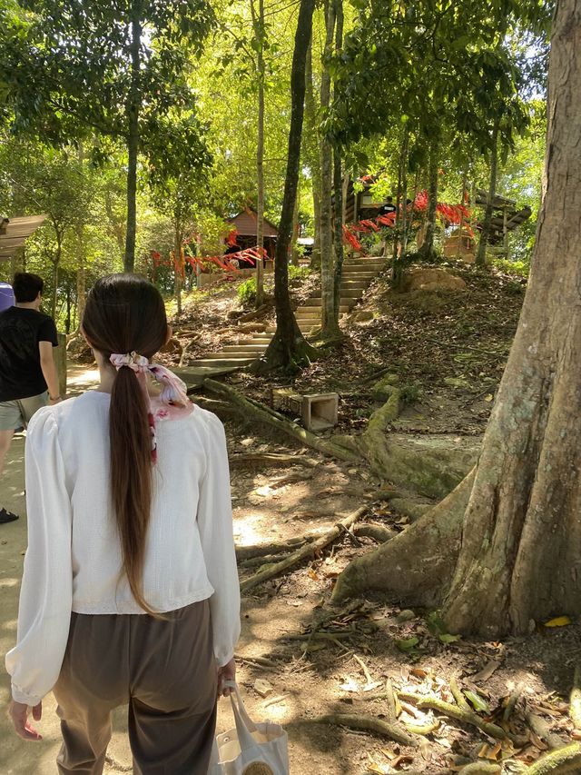 เกาะทวด ล่องเรือได้เที่ยวได้บุญ