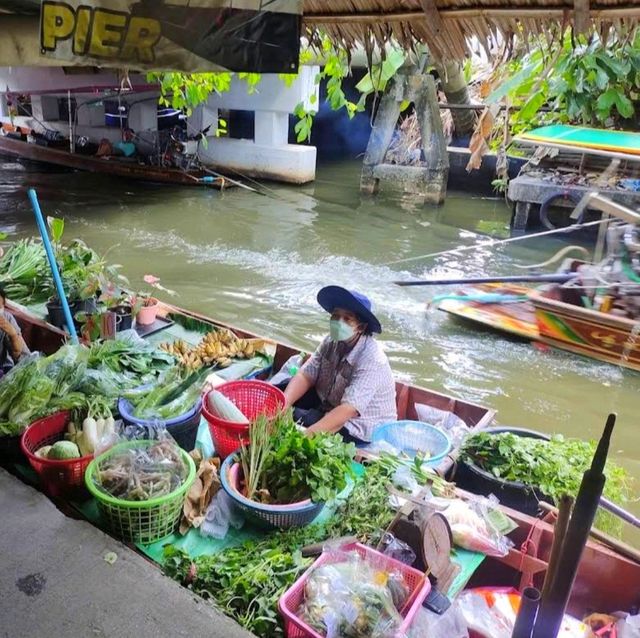 Bangkok best floating market 🛶