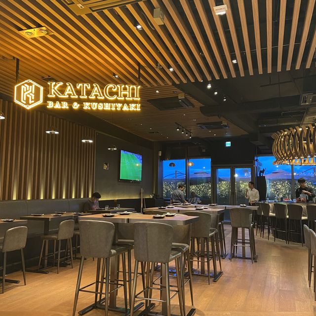 通宵營業👏🏻海旁日式串燒酒吧 