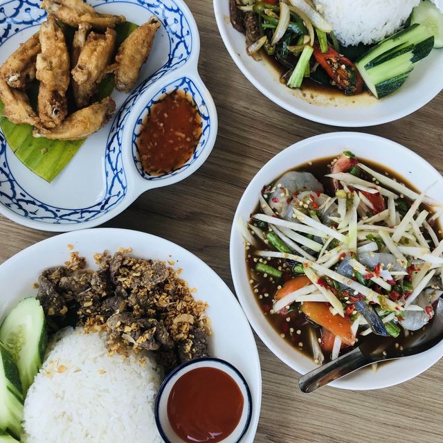 คาเฟ่ย่านอ่าวนาง กระบี่