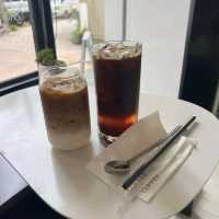 Laminim Coffee Shops 