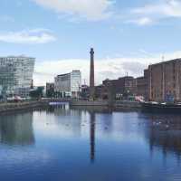 A walk around the Liverpool Docks