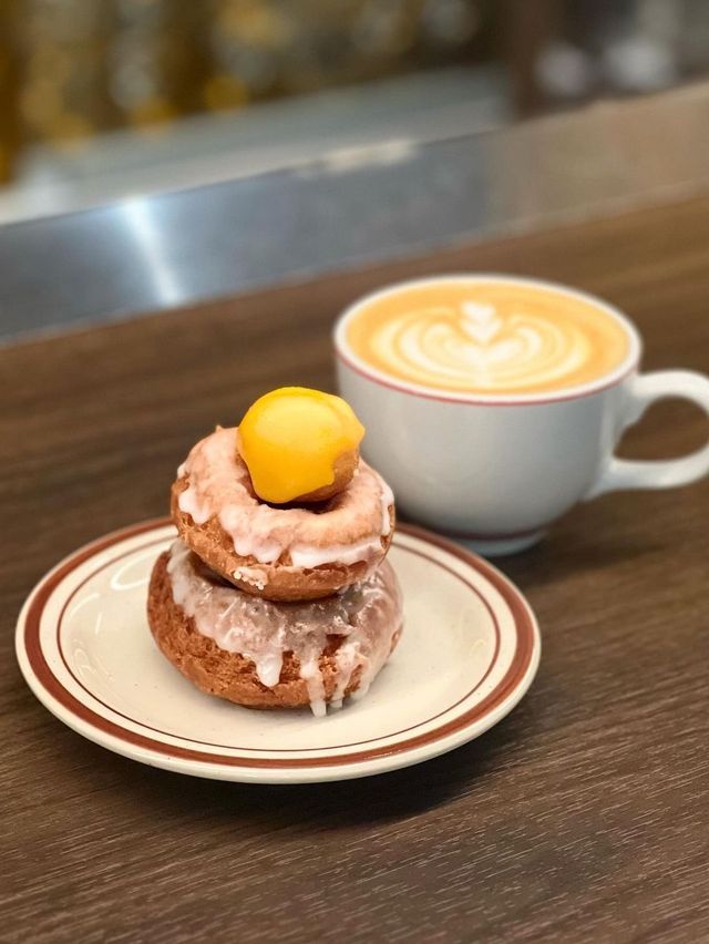【福岡カフェ】遊び心満載のドーナツとコーヒーのお店