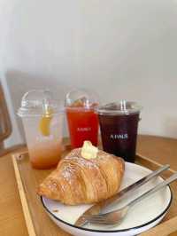 A HAUS café again 