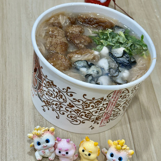 東區（老王記）大腸麵線.肉羹和滷大腸.非吃不可