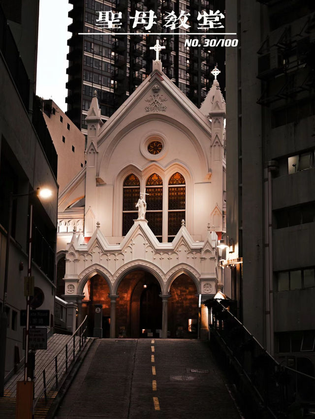 在雨中尋找母親節的浪漫：中環聖母無原罪主教座堂