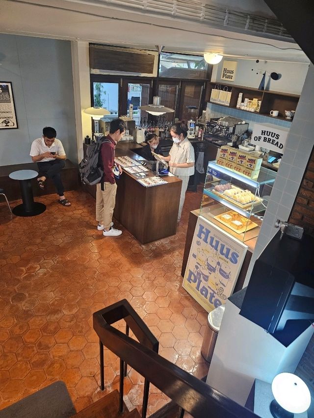 พลสดไม่ได้กับคาเฟ่เปิดใหม่ HUUS PLATE.