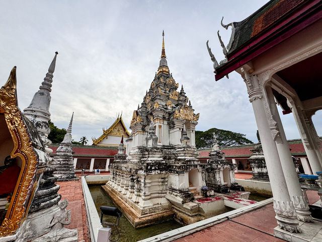 รีวิว วัดพระบรมธาตุไชยาราชวรวิหาร