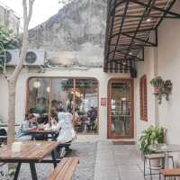 TOKO KOPI PADMA | TUNJUNGAN IS BECOMING MORE AND MORE BEAUTIFUL