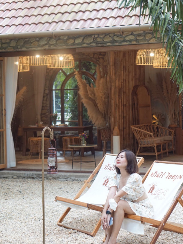 🌳 “บ้านไร่ ไออรุณ” ที่พักที่ต้องกลับไปซ้ำให้ได้