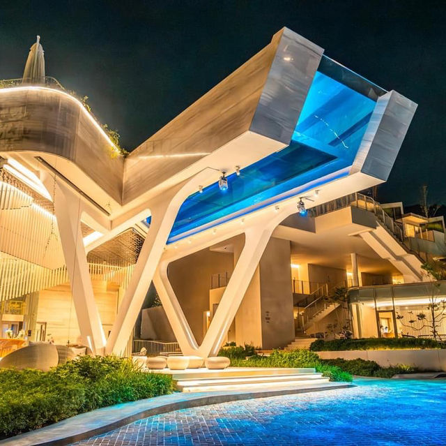 โรงแรมเขาใหญ่สุดสวย มีสระว่ายน้ำลอยฟ้า