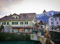 Riverside Retreat: A Serene Café Experience in Interlaken
