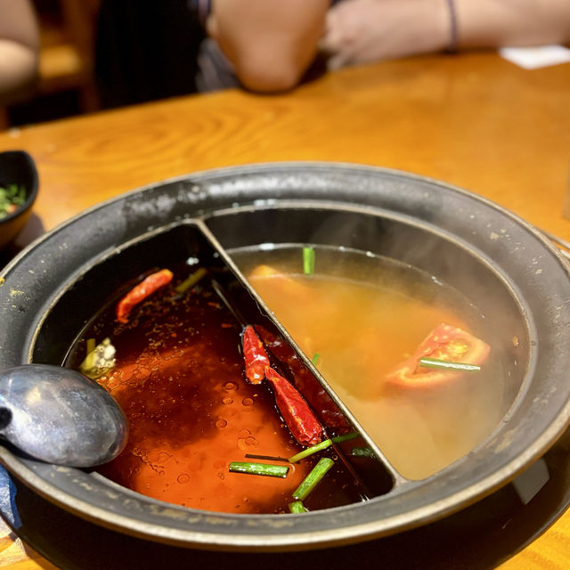 【南京】呷哺呷哺：富有氛圍的火鍋體驗
