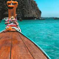 🌴 Tropical Bliss: Phi Phi Island Review 🌺