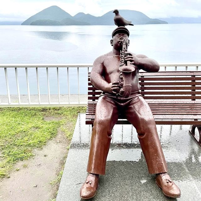 洞爺湖-北海道三景之一，欣賞壯麗火山及翠綠山景