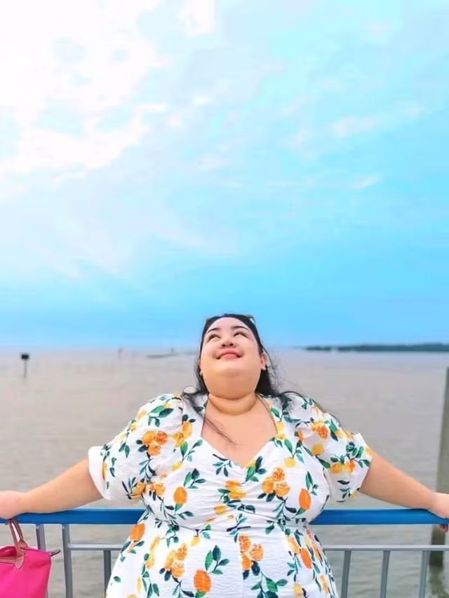 อุโบสถกลางทะเล วัดหงษ์ทอง