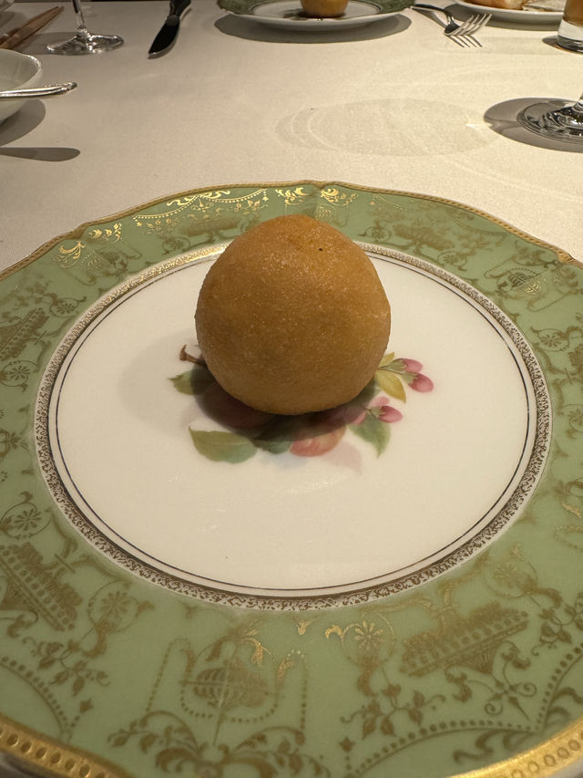 食材を選んで自分だけのコースを！サロンドグーのディナー