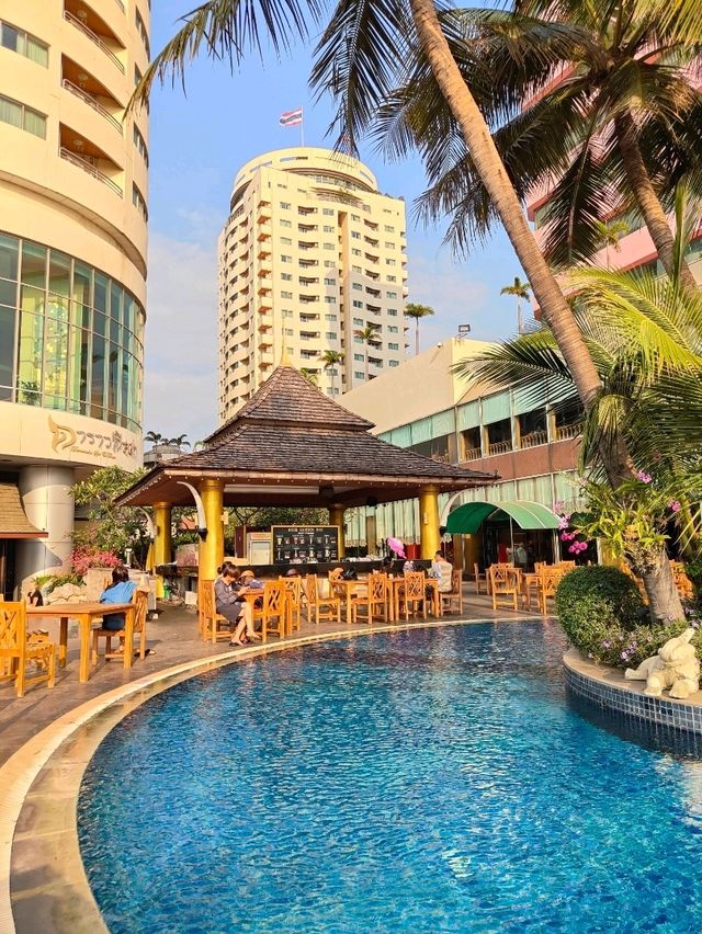 โรงแรมสระว่ายน้ำสวยกลางใจเมือง ^ปริ๊นพาเลซ^