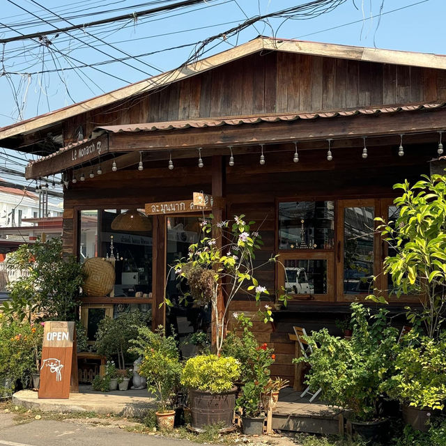 ละมุนนากคาเฟ่ 