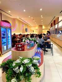 Having Breakfast at Han’s Union in JEM
