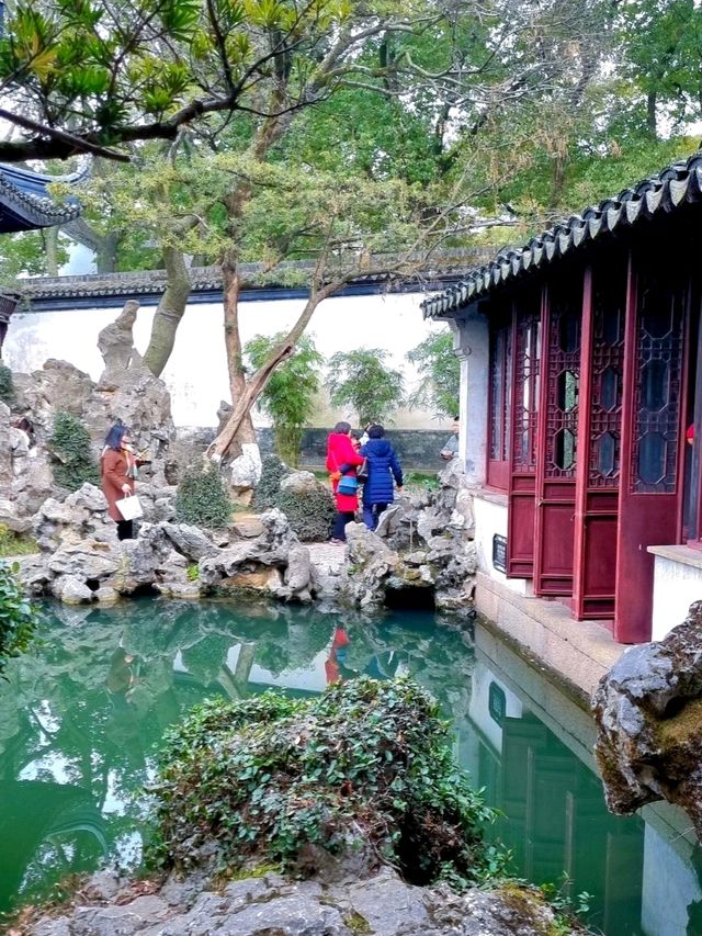EXPLORING THE CHARMING TONGLI