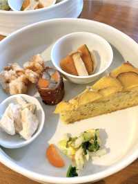 【福岡カフェ】どれから食べるか悩んでしまう！お野菜たっぷりのランチ🍽