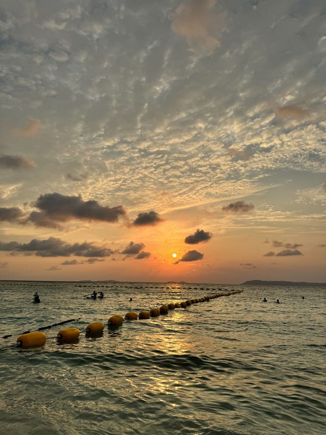 ชมพระอาทิตย์ตก ณ หาดเทียน