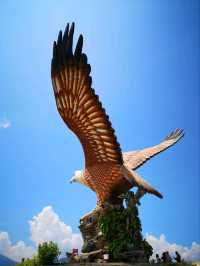 Dataran Lang, Photo Op with Huge Eagle Monument